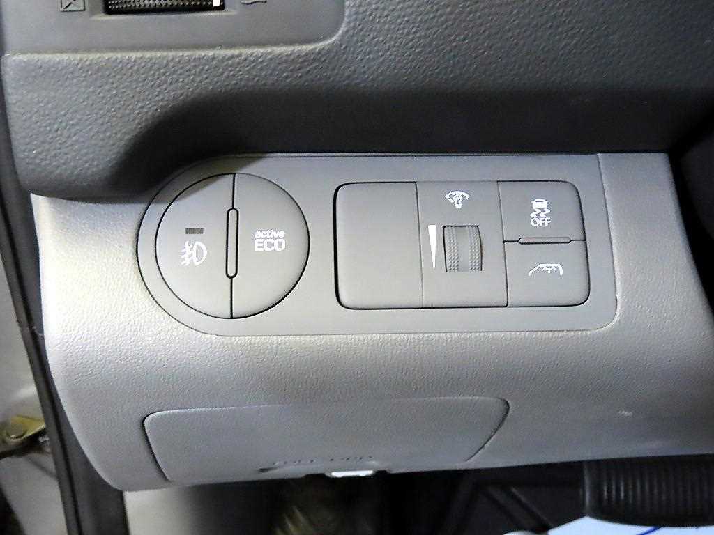 Hyundai Starex — photo 14