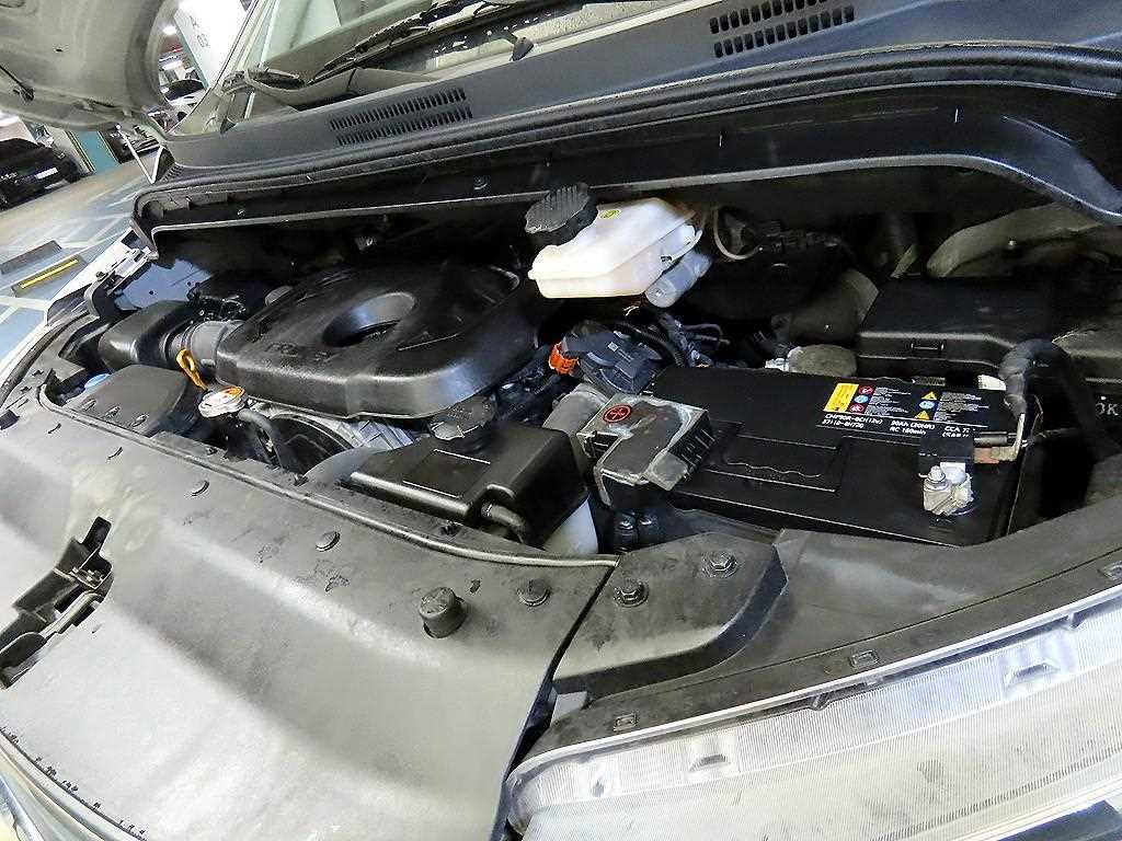 Hyundai Starex — photo 19