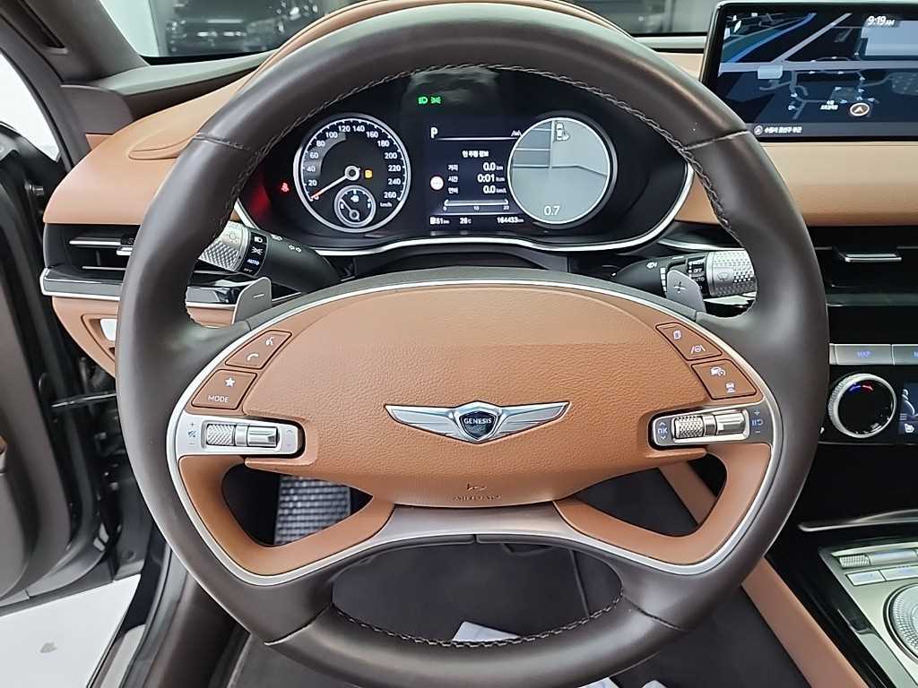 Genesis G80 — photo 09