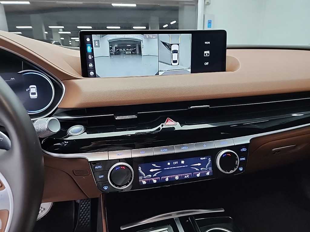Genesis G80 — photo 10