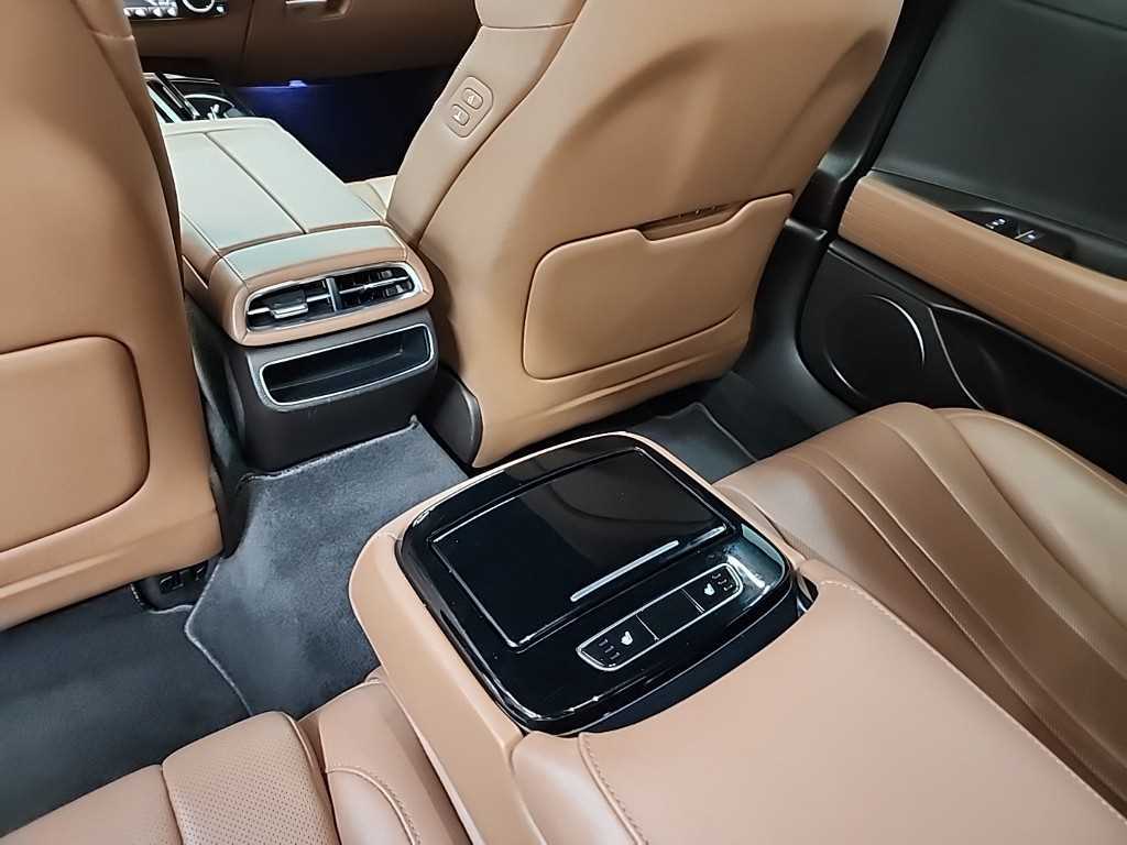 Genesis G80 — photo 13