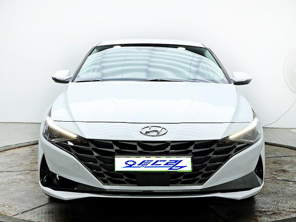 Hyundai Avante — photo 01