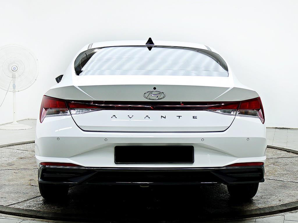 Hyundai Avante — photo 03