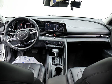 Hyundai Avante — photo 05