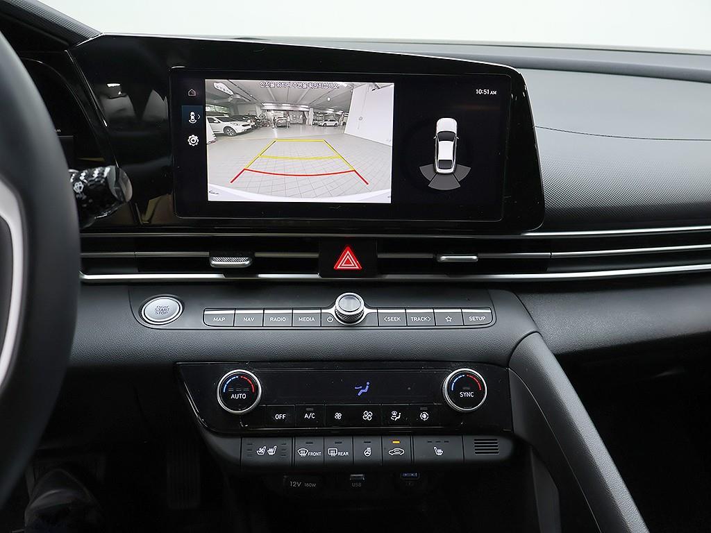Hyundai Avante — photo 09