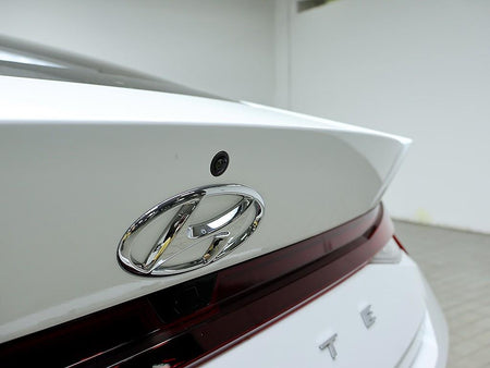 Hyundai Avante — photo 14