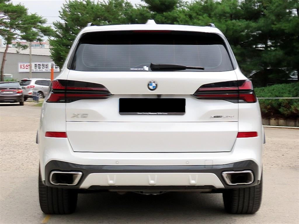 BMW X5 — photo 04