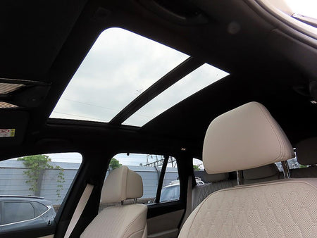 BMW X5 — photo 16