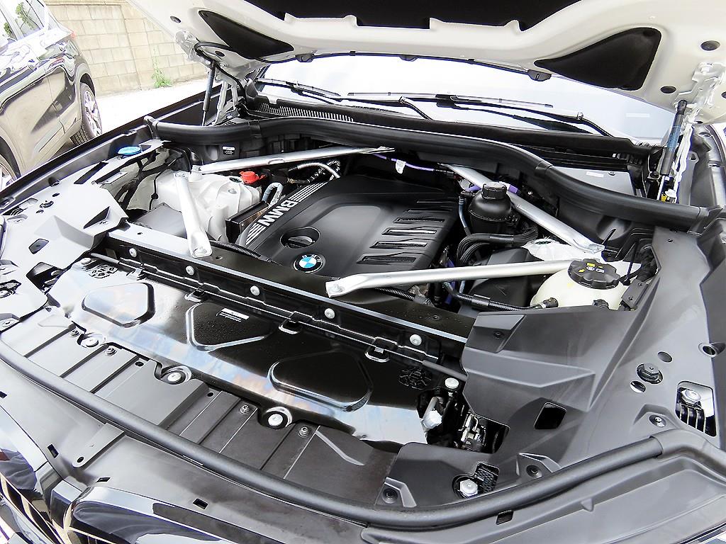 BMW X5 — photo 19