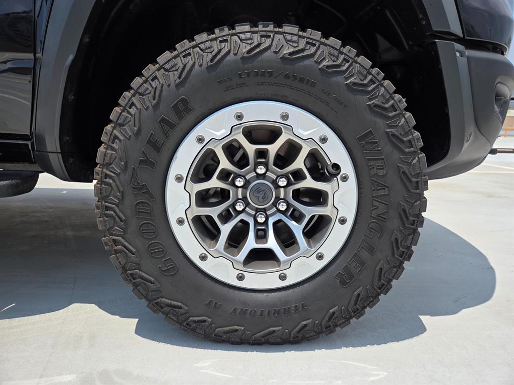 Dodge Ram Pick Up — photo 19