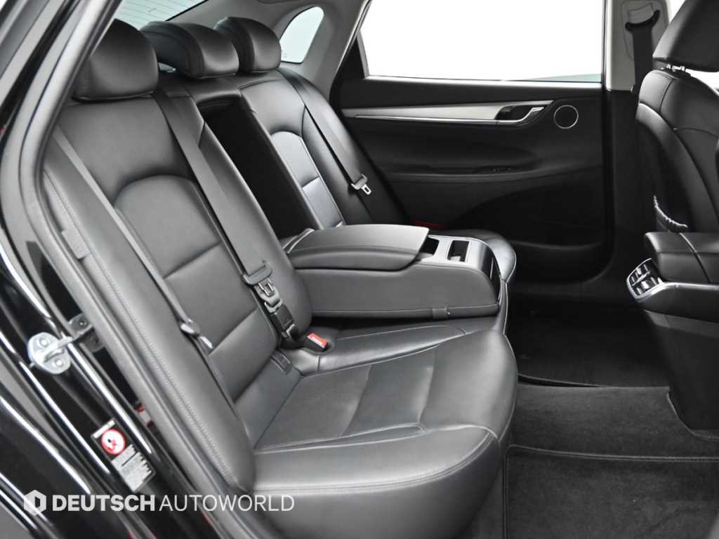 Hyundai Grandeur — photo 12