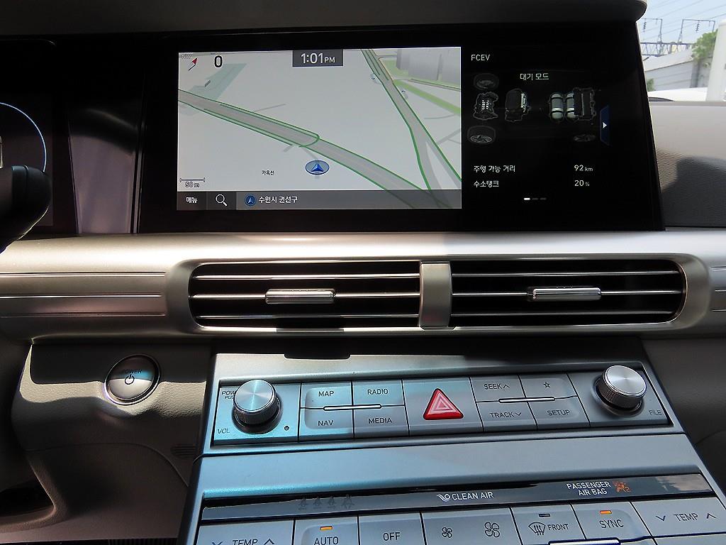 Hyundai Nexo — photo 13