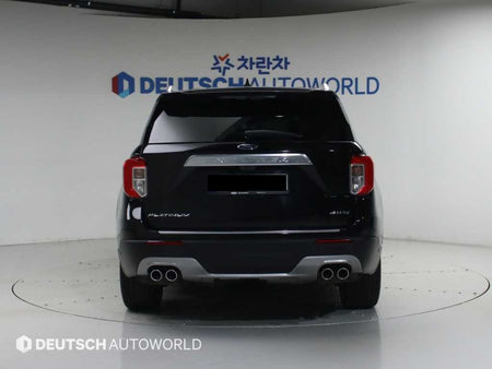 Ford Explorer — photo 03