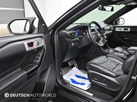 Ford Explorer — photo 08