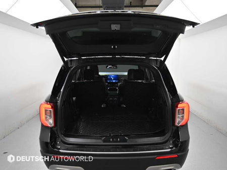 Ford Explorer — photo 18