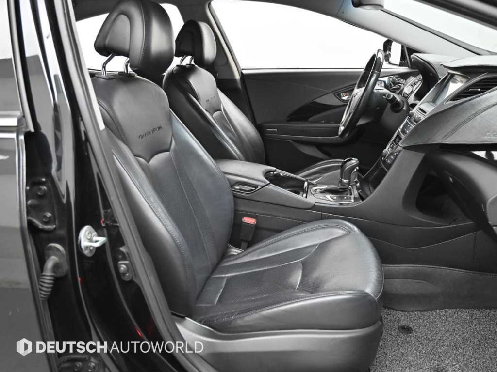 Hyundai Grandeur — photo 10