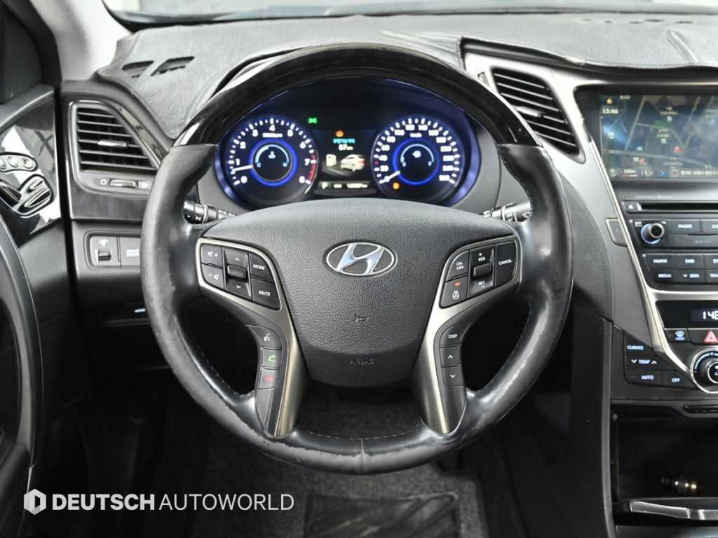 Hyundai Grandeur — photo 13