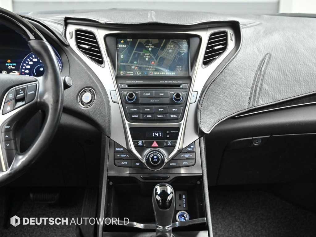 Hyundai Grandeur — photo 14