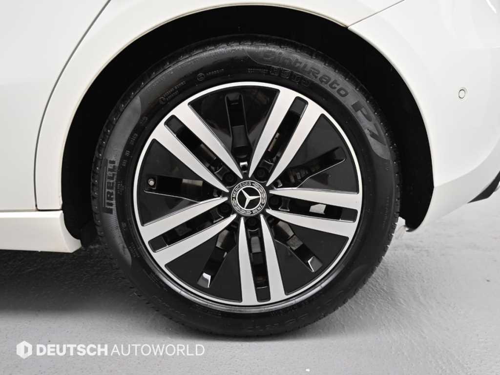 Mercedes-Benz A-Class — photo 05