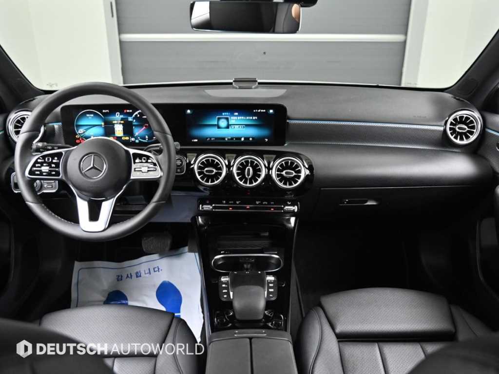 Mercedes-Benz A-Class — photo 07