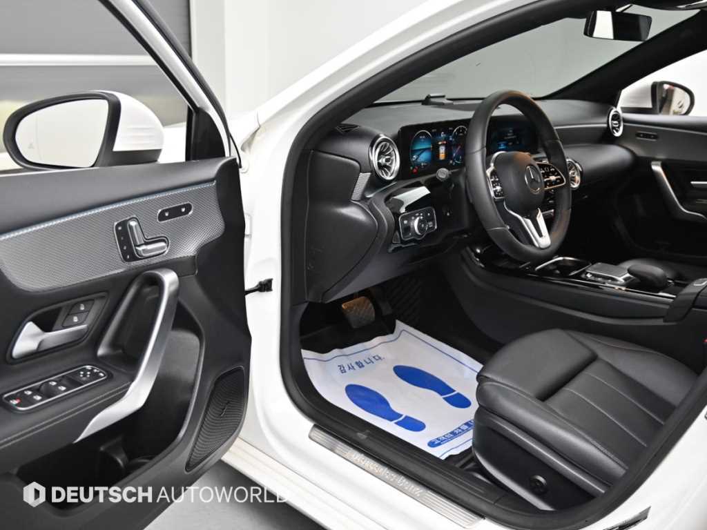 Mercedes-Benz A-Class — photo 11