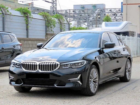 BMW 3-Series — photo 02
