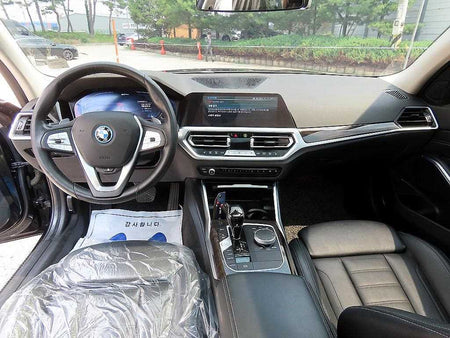 BMW 3-Series — photo 07