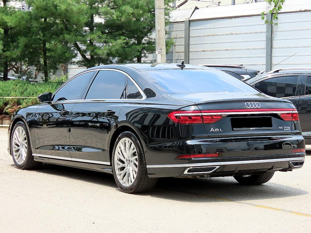 Audi A8 — photo 03