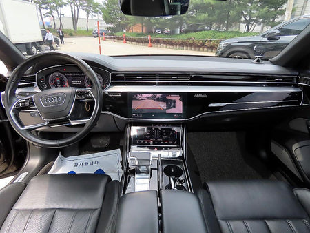 Audi A8 — photo 07