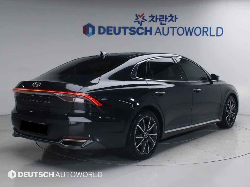 Hyundai Grandeur — photo 02