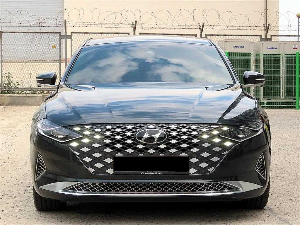 Hyundai Grandeur — photo 01