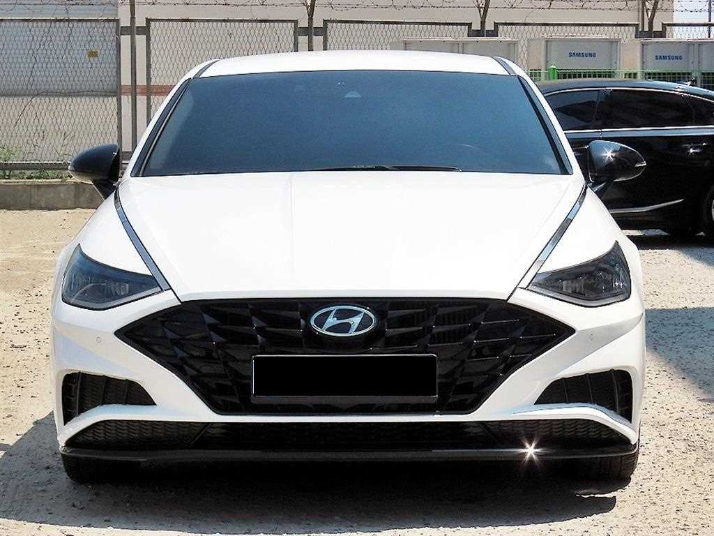 Hyundai Sonata — photo 01