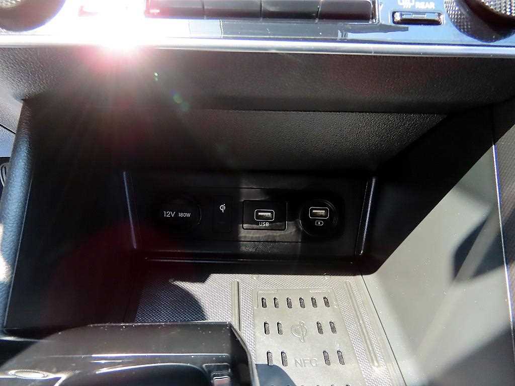 Hyundai Sonata — photo 14