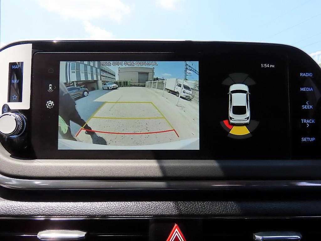 Hyundai Sonata — photo 17