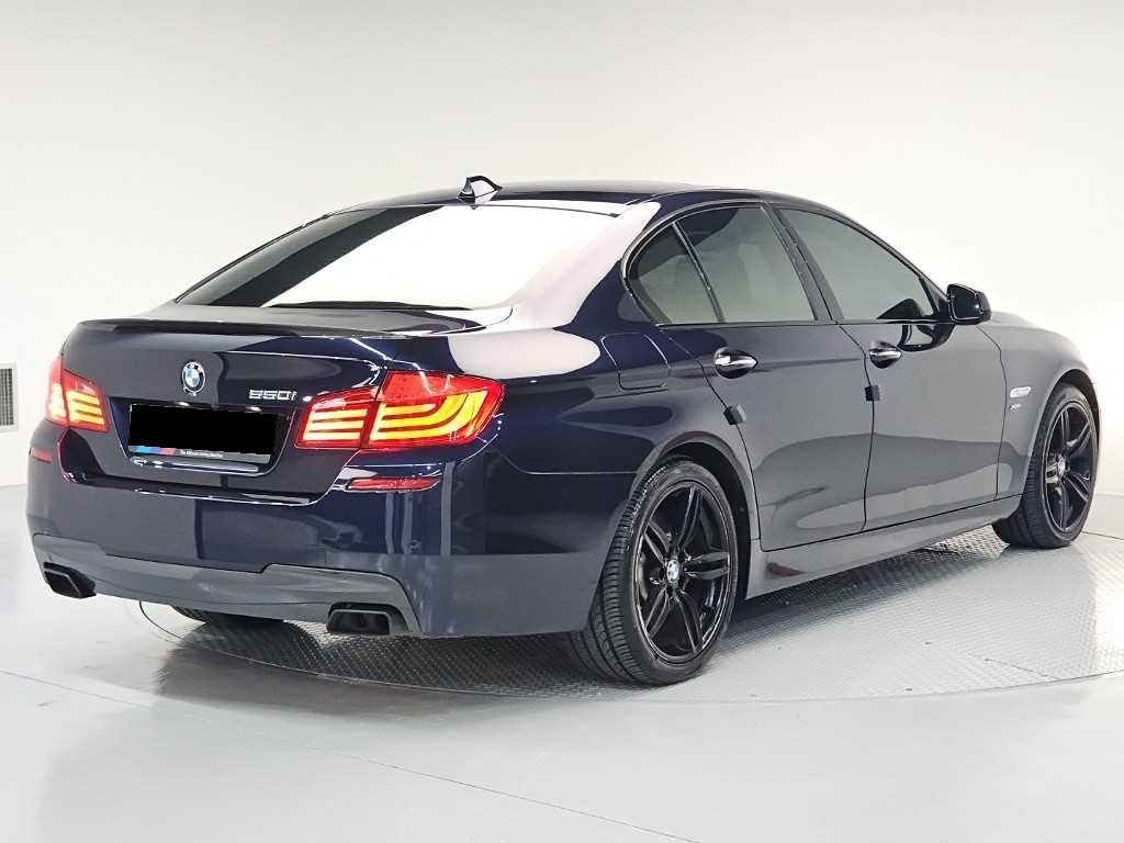 BMW 5-Series — photo 04