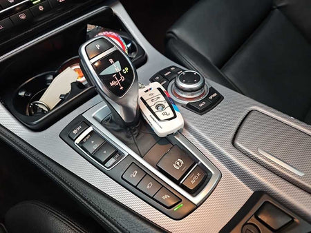 BMW 5-Series — photo 08