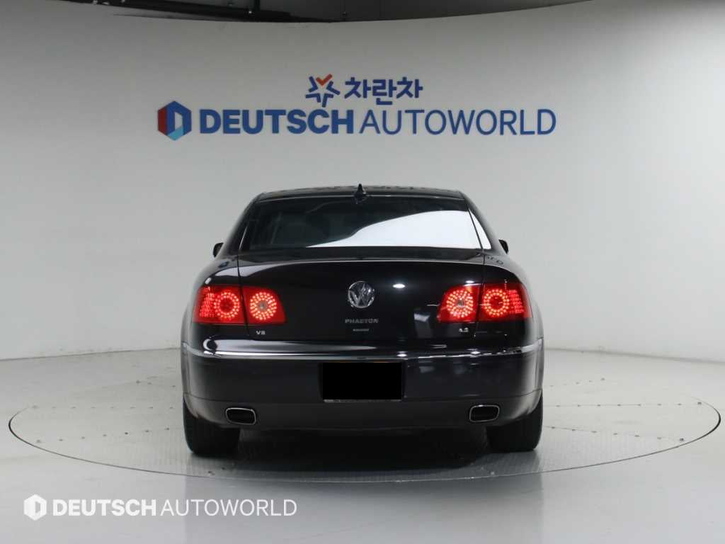 Volkswagen Phaeton — photo 04