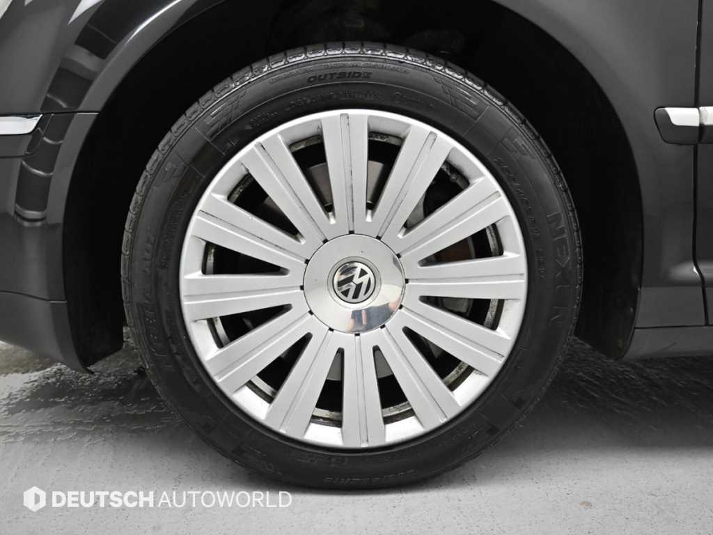 Volkswagen Phaeton — photo 05