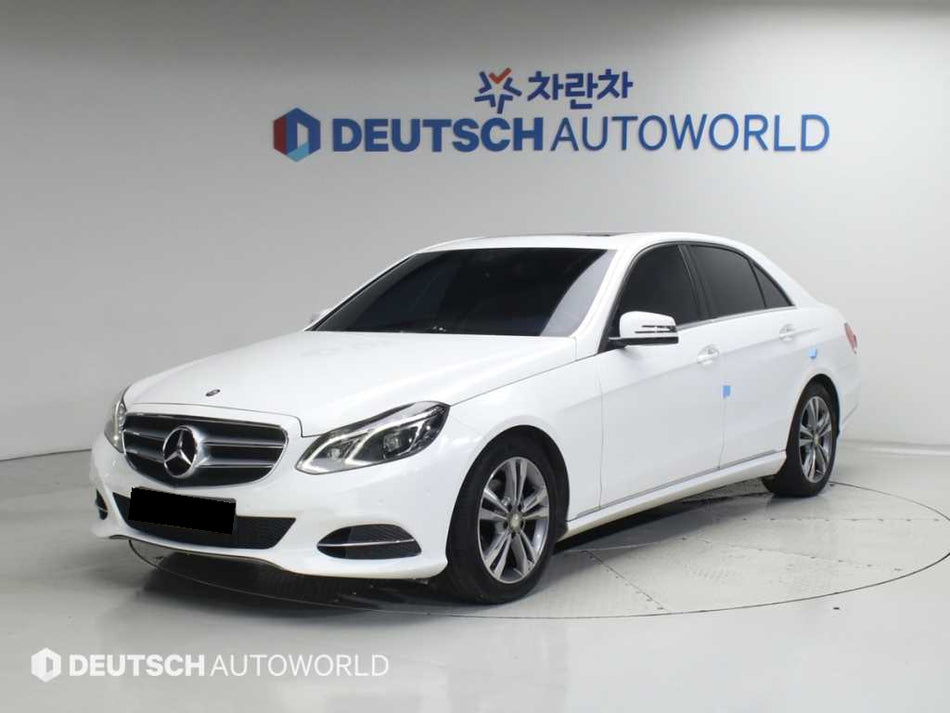 Mercedes-Benz E-Class — photo 01