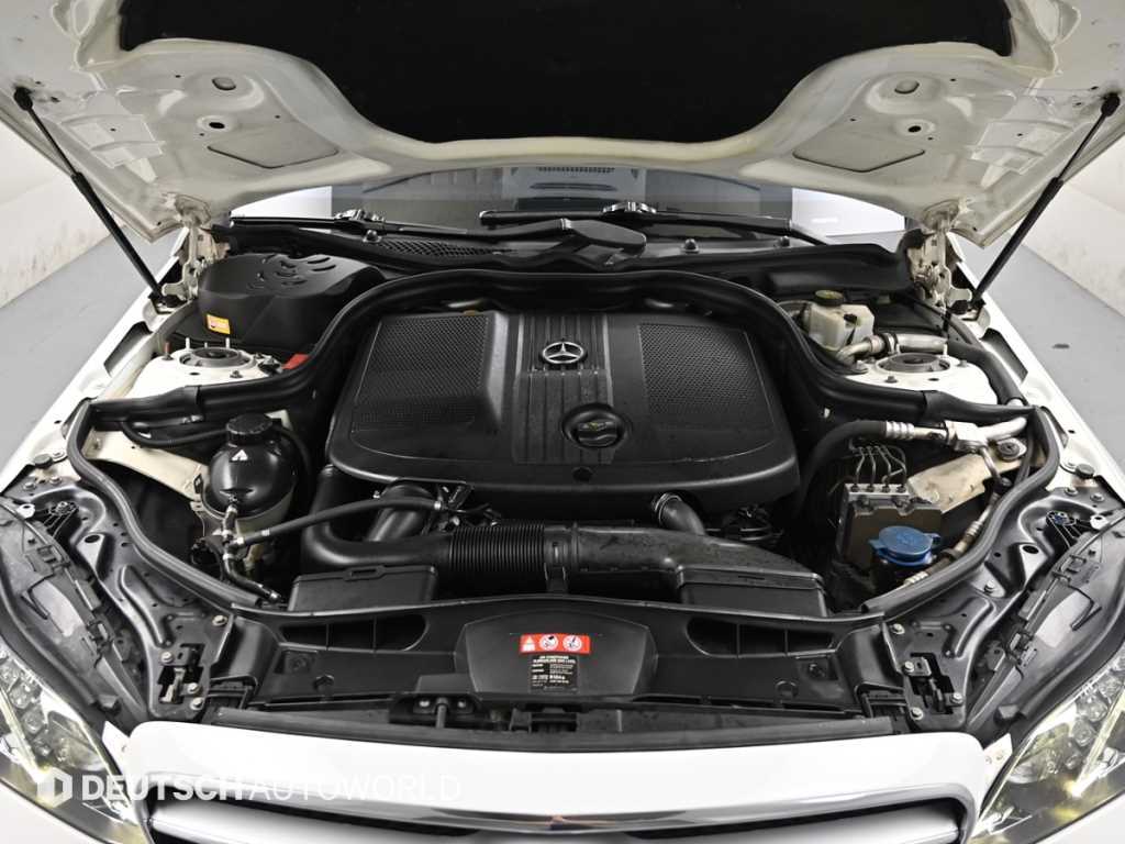 Mercedes-Benz E-Class — photo 06
