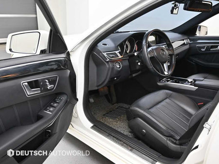 Mercedes-Benz E-Class — photo 11