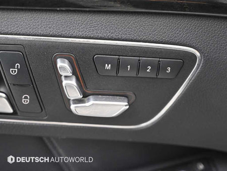 Mercedes-Benz E-Class — photo 17