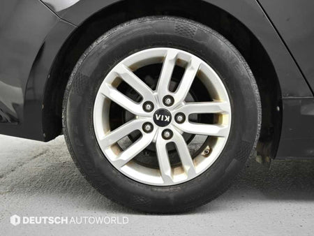 Kia K5 — photo 05