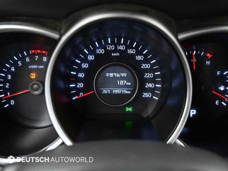 Kia K5 — photo 08