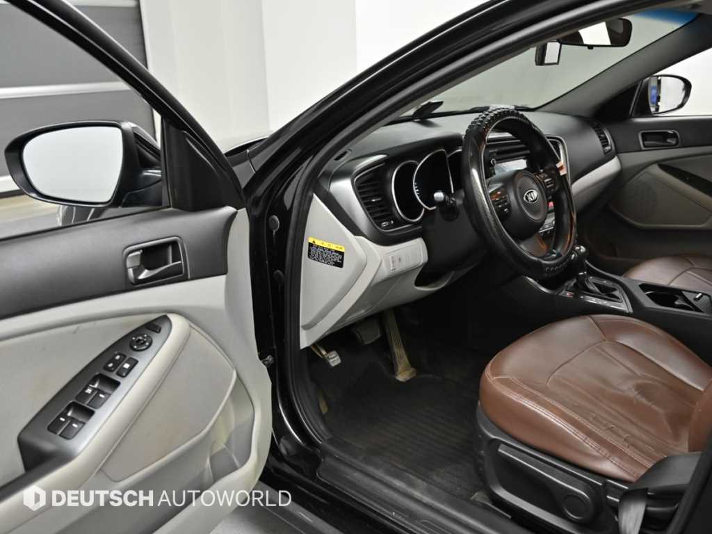 Kia K5 — photo 11