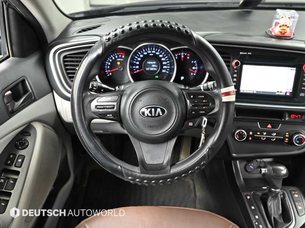 Kia K5 — photo 13