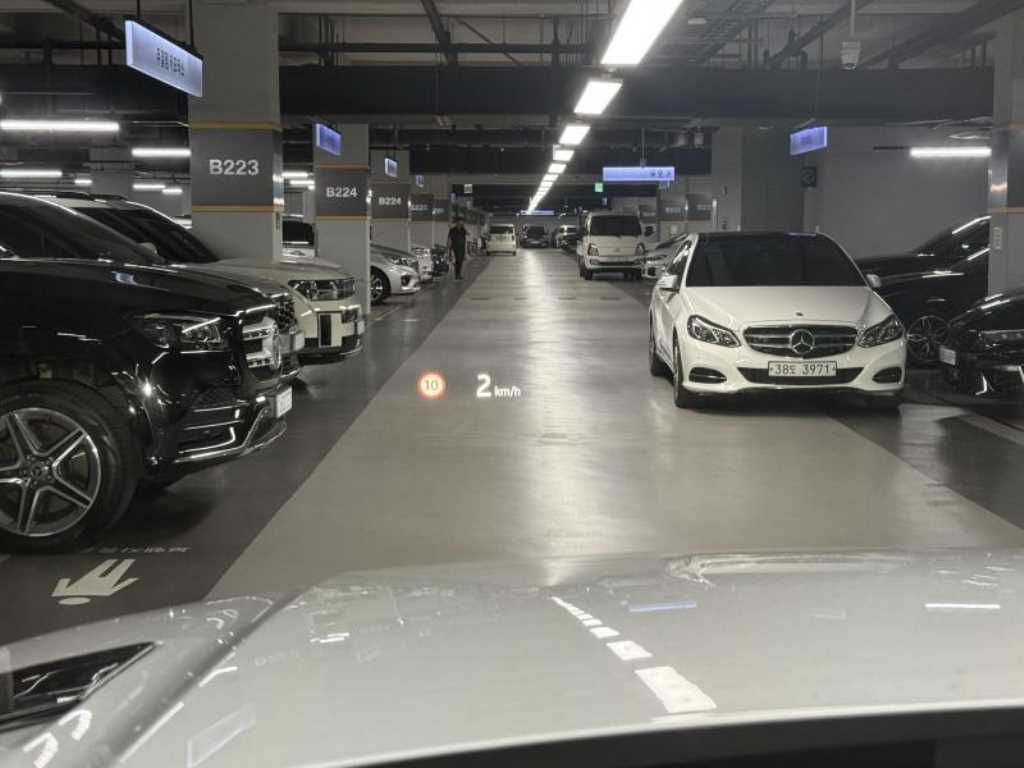 Land Rover Range Rover Sport — photo 17