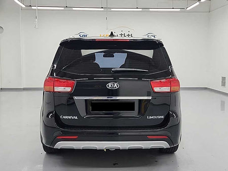 Kia Carnival — photo 03