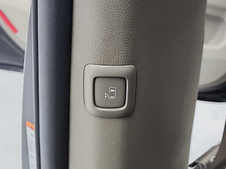 Kia Carnival — photo 13
