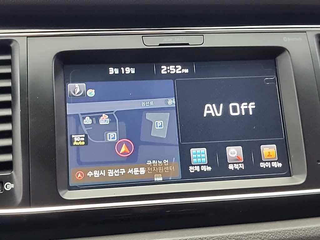 Kia Carnival — photo 14
